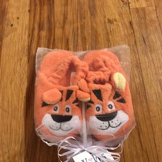 YIKES TWINS CHILD BATH SLIPPERS/TIGER